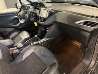 Foto 18 van Peugeot 2008 1.2 PureTech Allure Automaat|Trekhaak!!