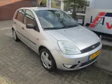 Foto 21 van Ford Fiesta 1.4-16V First Edition incl nwe apk, nwe banden,