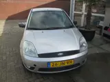 Foto 30 van Ford Fiesta 1.4-16V First Edition incl nwe apk, nwe banden,