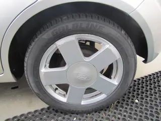 Foto 14 van Ford Fiesta 1.4-16V First Edition incl nwe apk, nwe banden,