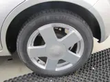 Foto 24 van Ford Fiesta 1.4-16V First Edition incl nwe apk, nwe banden,