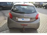 Foto 28 van Peugeot 208 1.6 e-HDi Allure gereserveerd (bj 2012)