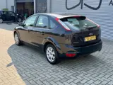 Foto 26 van Ford Focus 1.6 Trend | AIRCO | APK