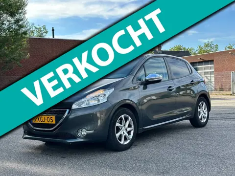 Peugeot 208 1.2 VTi Style 1e Eigenaar*5DR*Navigatie*Cruise*Trekhaak*Airco*NAP*Distributie vervangen*