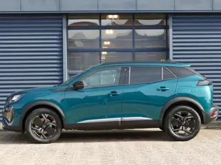 Foto 11 van Peugeot 2008 1.2 Hybrid 145 Allure | €3.850,- VOORDEEL! | UIT VOORRAAD LEVERBAAR | Navigatie | Full