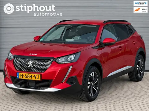 Peugeot 2008 Peugeot 2008 1.2 PureTech 130pk Allure | Distr. verv. | i-Cockpit 3D | Trekhaak | All S