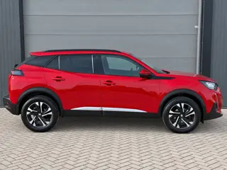 Foto 15 van Peugeot 2008 Peugeot 2008 1.2 PureTech 130pk Allure | Distr. verv. | i-Cockpit 3D | Trekhaak | All S