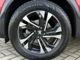 Foto 30 van Peugeot 2008 Peugeot 2008 1.2 PureTech 130pk Allure | Distr. verv. | i-Cockpit 3D | Trekhaak | All S