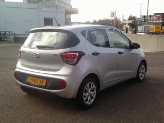 Foto 17 van Hyundai i10 1.0i i-Motion Comfort Staat in Hardenberg