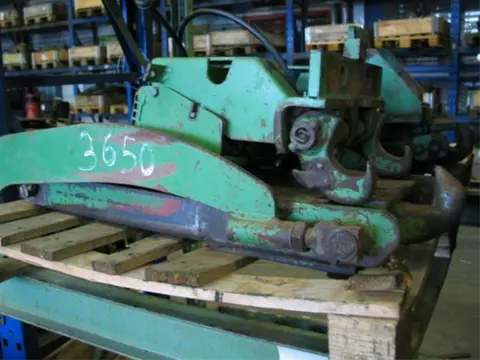 Hitch Pick-up hitch John Deere