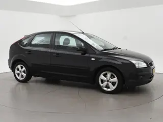 Foto 11 van Ford Focus 1.6-16V TITANIUM + TREKHAAK | CLIMATE CONTROL | CRUISE CONTROL | LMV