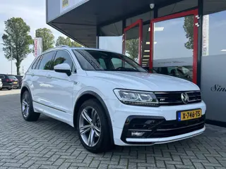 Foto 15 van Volkswagen Tiguan 1.5 TSI ACT Highline Business R | R-Line | Trekhaak | Navigatie | Stoelverwarming
