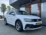 Foto 25 van Volkswagen Tiguan 1.5 TSI ACT Highline Business R | R-Line | Trekhaak | Navigatie | Stoelverwarming