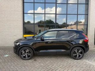 Foto 13 van Volvo XC40 1.5 T4 Recharge R-Design Leer, Harman/Kardon, Camera, elk Kofferklep & Full Led