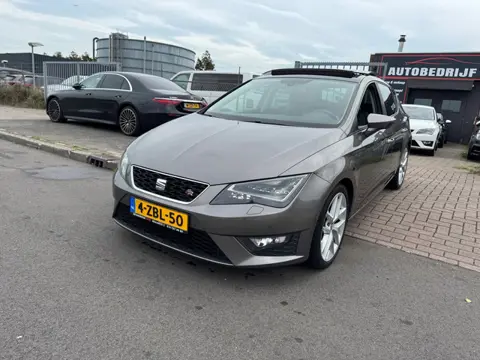 Seat Leon 2.0 TDI FR 135 KW XENON/PANO/NAVI/CLIMA