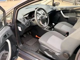 Foto 14 van Ford Fiesta 1.25 Limited, AIRCO, APK TOT 11-09-27, ELEK-RAMEN, RADIO-CD-MP3-AUX, ISOFIX, AIRBAGS, CE
