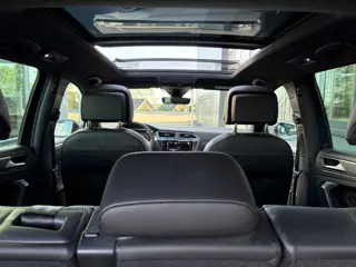 Foto 13 van Volkswagen Tiguan 1.4 TSi eHybrid R-Line Business+ SCHUIFDAK/CAMERA/DODEHOEK/ADAPT.CRUISE/TREKHAAK