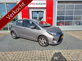 Toyota Yaris 1.5 Hybrid Aspiration met trekhaak (bj 2015)
