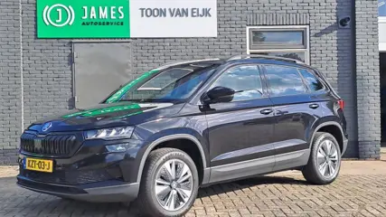 SKODA KAROQ 1.5 TSI 150Pl busuness Edition, Navigatie,Parkeersens. V&A - Camara-Stuur en stoelen verwarming