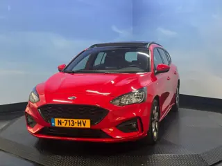 Foto 13 van Ford Focus Wagon 1.0 EcoBoost Hybrid ST Line Business Navi | Clima | Pano | Camera