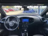Foto 27 van Toyota Aygo X 1.0 VVT-i MT Team D Bi Tone Apple Carplay Android Auto