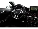 Foto 26 van Mercedes-Benz A-Klasse AMG 45 4MATIC - Camera, Harman/Kardon, Navigatie,