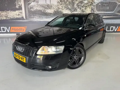 AUDI A6 3.2 FSI Quattro PRO LINE / S-line / 6-cilinder / Afneembare trekhaak / Automaat / Documentatie aanwezig. 