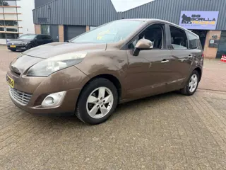 Renault Grand Scénic 2.0 Benzine - 7 Per - Automaat - Panodak