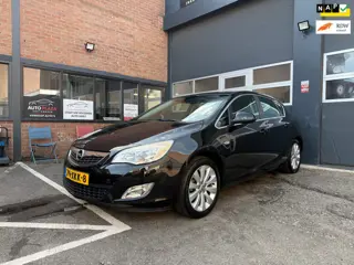 Foto 11 van Opel Astra 1.4 Turbo GT
