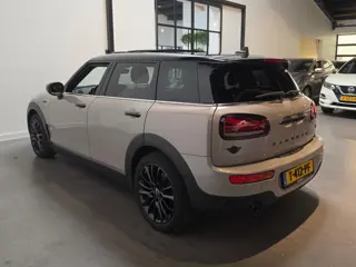 Foto 14 van MINI Clubman 1.5 Cooper MINI Yours - Apple Carplay/Android Auto - Stoelverwarming - Sfeerverlichting