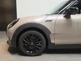 Foto 22 van MINI Clubman 1.5 Cooper MINI Yours - Apple Carplay/Android Auto - Stoelverwarming - Sfeerverlichting