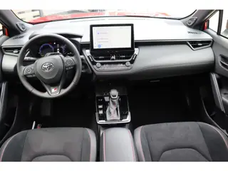 Foto 17 van Toyota Corolla Cross Hybrid 180 GR Sport, VERWACHT, Panoramisch dak, Nieuw en in december leverbaar