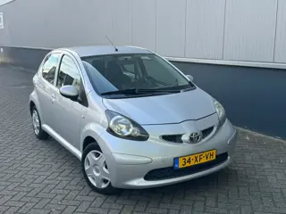 Foto 20 van Toyota Aygo 1.0-12V + Elektrische Ramen Carplay Nieuwe apk NAP