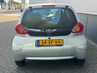 Foto 16 van Toyota Aygo 1.0-12V + Elektrische Ramen Carplay Nieuwe apk NAP