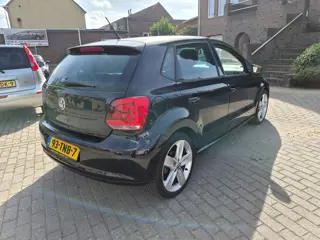Foto 15 van Volkswagen Polo 1.4-16V Highline