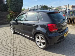 Foto 13 van Volkswagen Polo 1.4-16V Highline