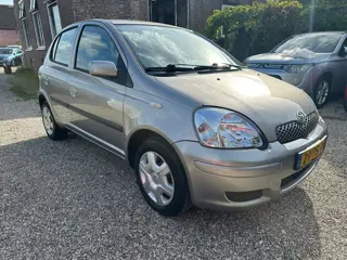 Toyota Yaris 1.3 VVT-i Sol
