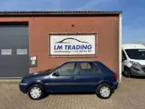 Foto 28 van Ford Fiesta 1.3-8V Classic 5-DEURS APK 01-10-27 RIJD/SCHAKELD GOED 2 SLEUTELS NAP!