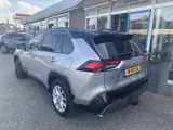 Foto 23 van Toyota RAV4 2.5 Hybrid AWD Bi-Tone (bj 2020, automaat)