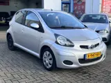 Foto 22 van Toyota Aygo 1.0-12V Comfort Bj:2011 Airco El ramen NAP