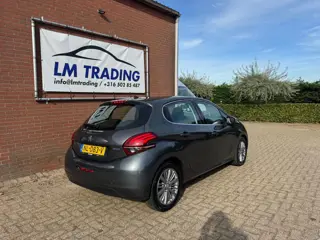 Foto 16 van Peugeot 208 1.2 PureTech Blue Lease Premium NAVI CLIMA CAMERA LMV PDC CRUISE 2 SLEUTELS + BOEKJES! N