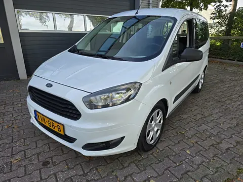 Ford Tourneo COURIER (bj 2017)