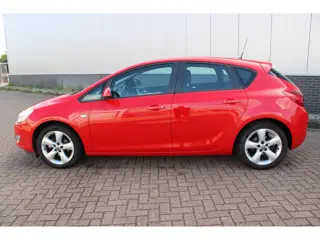 Foto 16 van Opel Astra 1.6 Edition