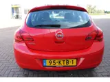 Foto 24 van Opel Astra 1.6 Edition