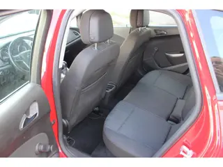 Foto 12 van Opel Astra 1.6 Edition
