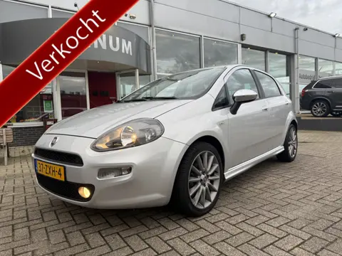 Fiat Punto Evo TwinAir 5-deurs Sport Climate contr, Sport intr, Trekhaak, Zeer nette staat..!!