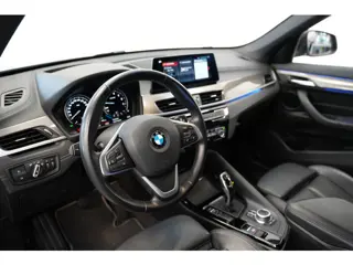 Foto 16 van BMW X1 sDrive20i Executive Edition Cruise/Climate Head- UP NAP Trekhaak!