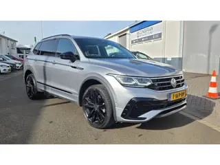 Foto 17 van Volkswagen Tiguan Allspace 1.5 TSI R-Line Business+ 7p.|Pan.dak|Btw Auto|