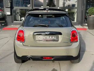 Foto 16 van Mini 3-Deurs 1.5 Cooper Pepper Autom|Carplay|Origineel-NL|Navi|PDC|136PK|Cruisecontrol