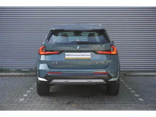 Foto 15 van BMW X1 sDrive18i | xLine | Innovation Pack | BMW Head-Up Display | Comfort Access | Voorbereiding Dr